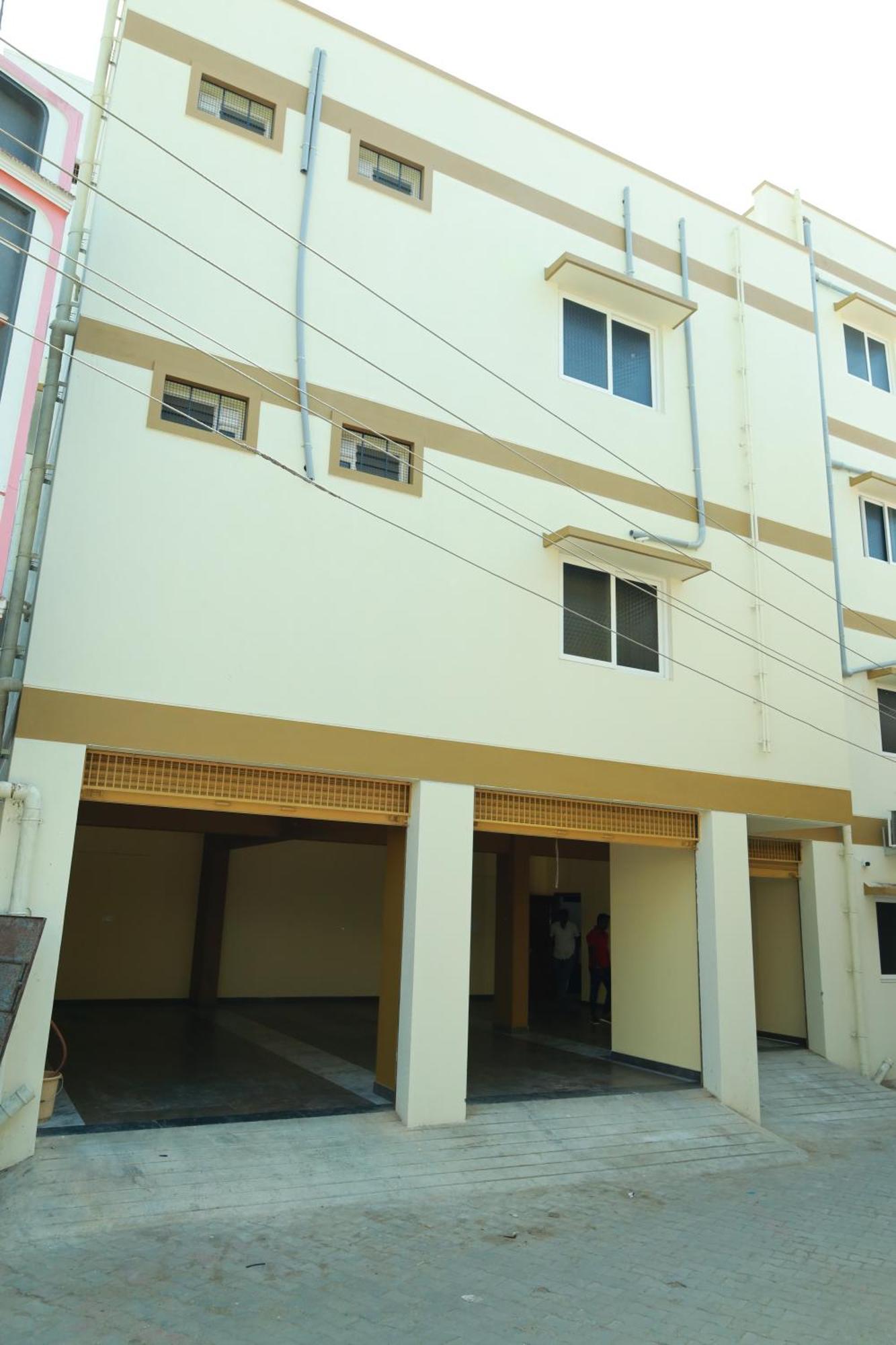 Отель Rv Residency Wodapatti Экстерьер фото